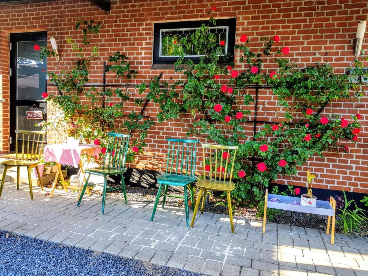 5Minute Walk To Lego House - Private Studio Room With Bathroom Billund Eksteriør billede