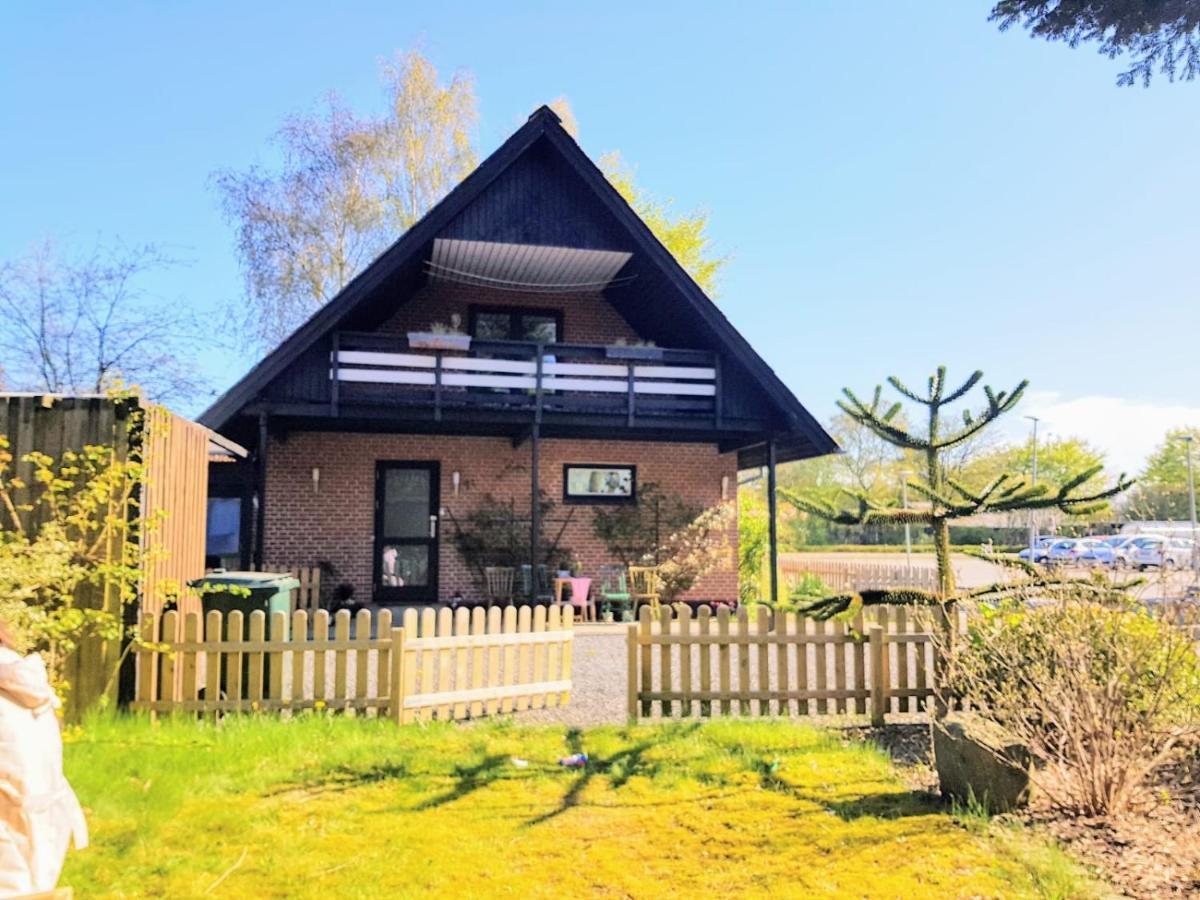 5Minute Walk To Lego House - Private Studio Room With Bathroom Billund Eksteriør billede